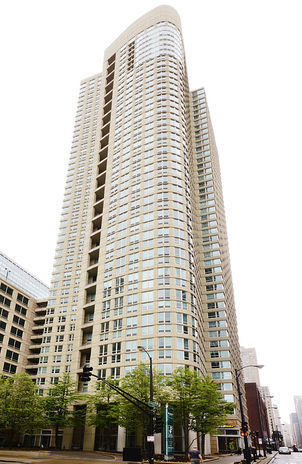 345 N Lasalle Drive - Photo 0