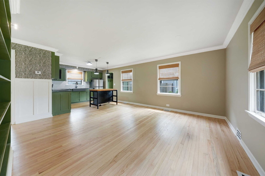 507 W Wesley Street - Photo 1