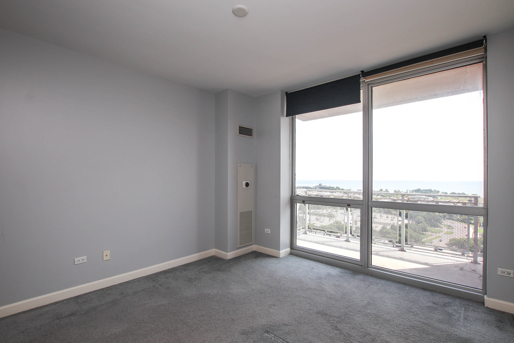 1841 S Calumet Avenue - Photo 11