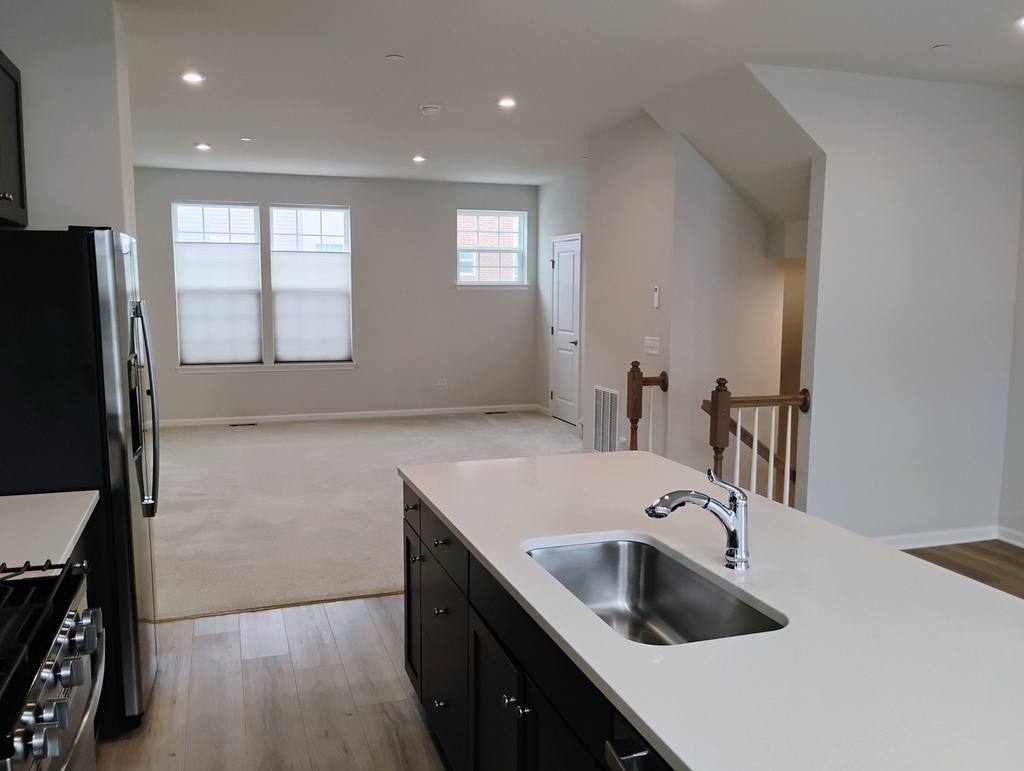 936 Jenkins Court - Photo 8