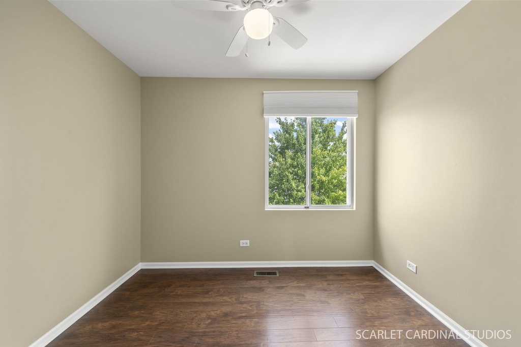 148 Presidential Boulevard - Photo 11