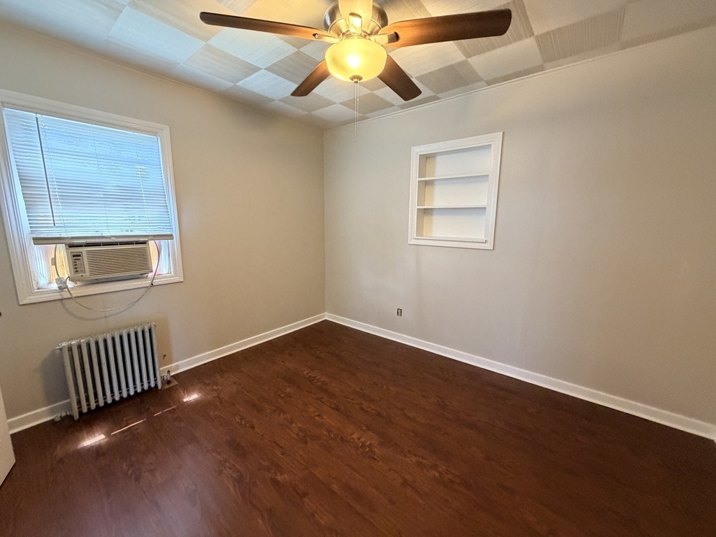 11105 Denny Avenue - Photo 16