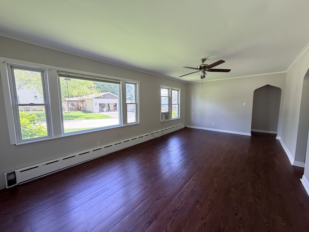 11105 Denny Avenue - Photo 2
