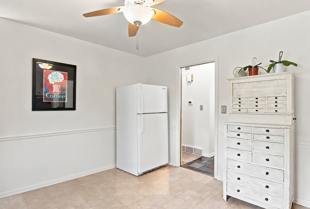 303 Ridge Street - Photo 9