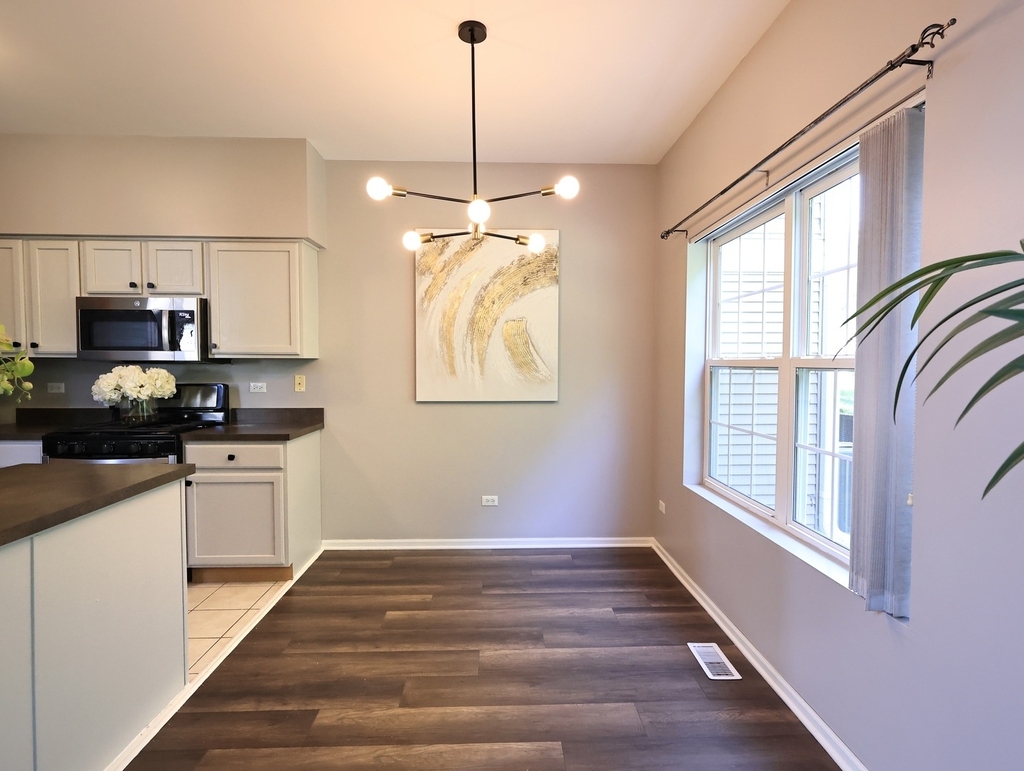 2607 Oak Tree Lane - Photo 9