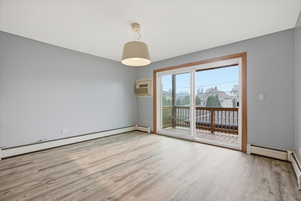 2746 N 75th Court - Photo 5