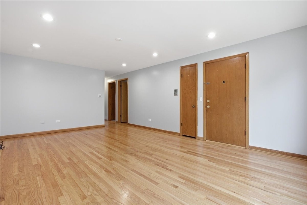 2746 N 75th Court - Photo 16