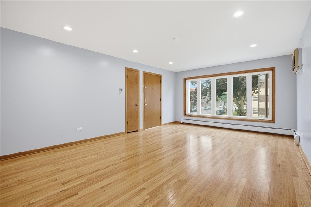 2746 N 75th Court - Photo 3