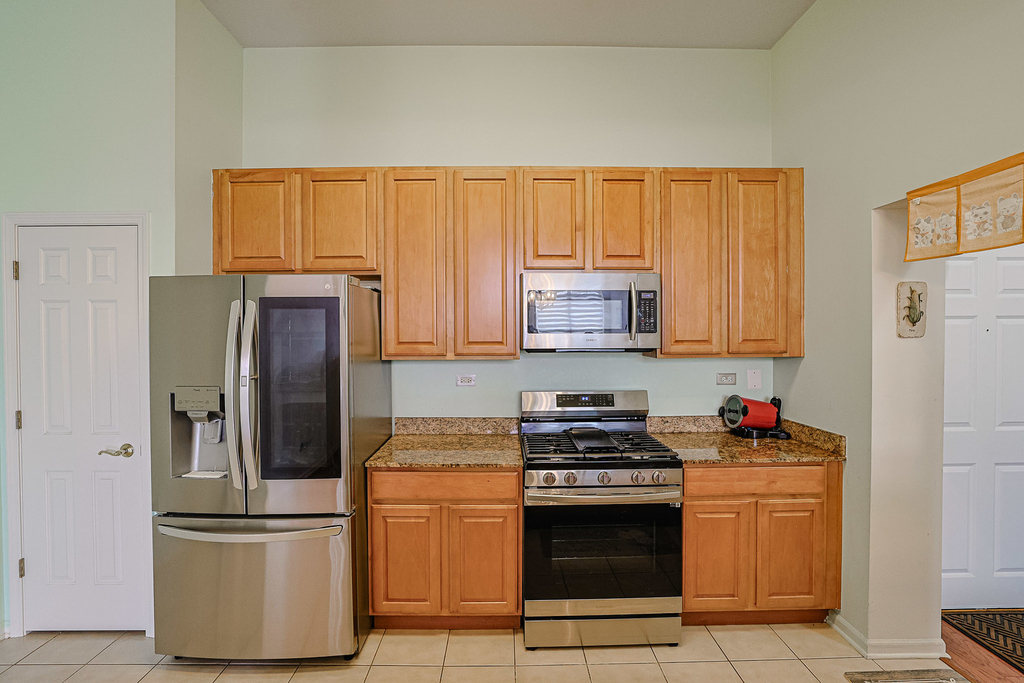 1739 Tudor Lane - Photo 7