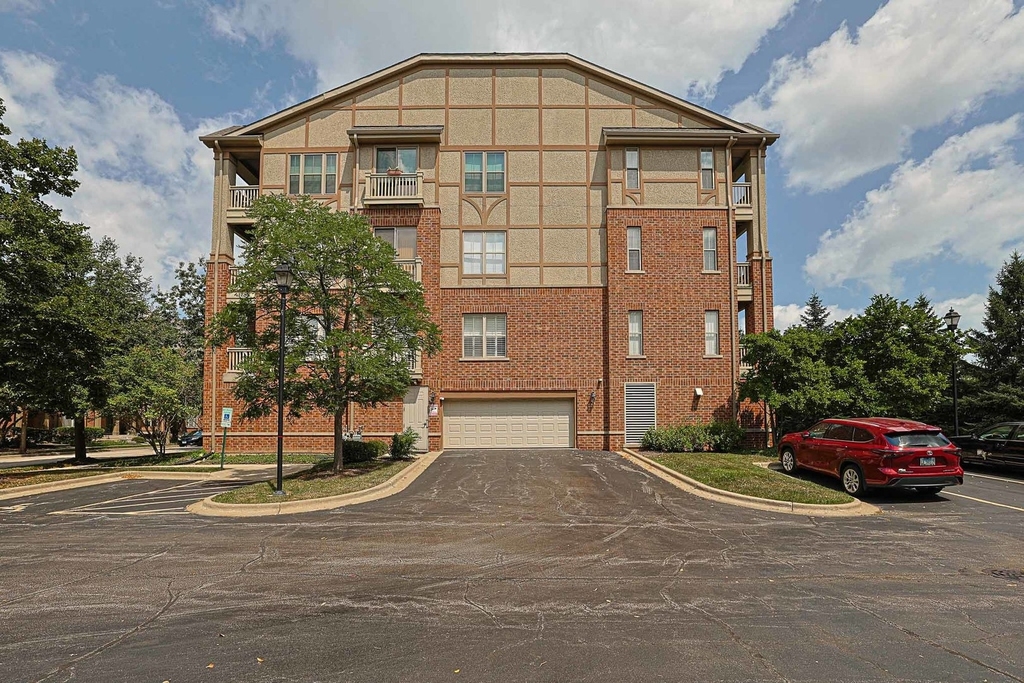 1739 Tudor Lane - Photo 18