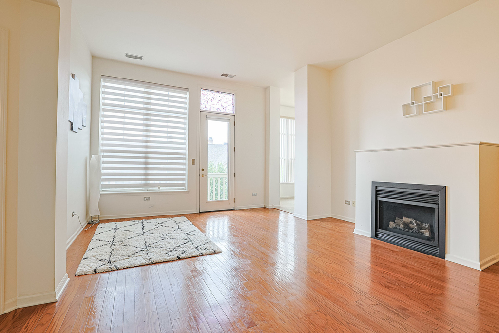 1739 Tudor Lane - Photo 2