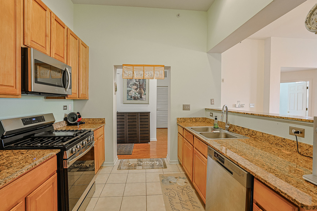 1739 Tudor Lane - Photo 8