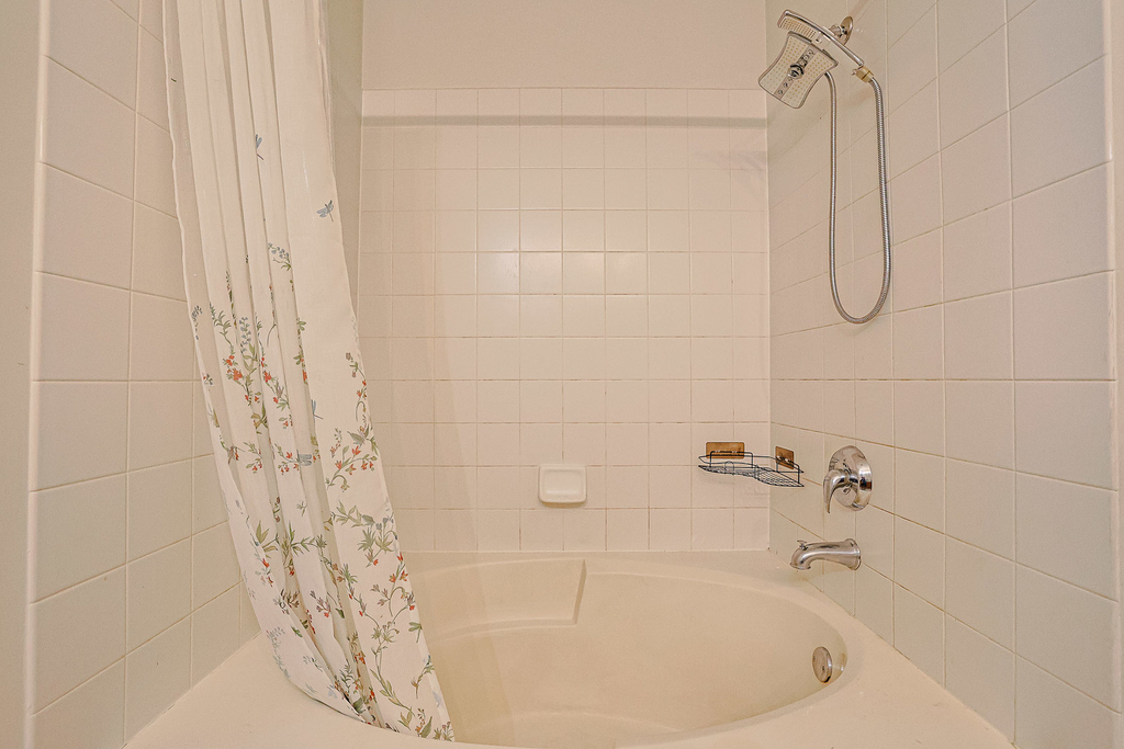 1739 Tudor Lane - Photo 12