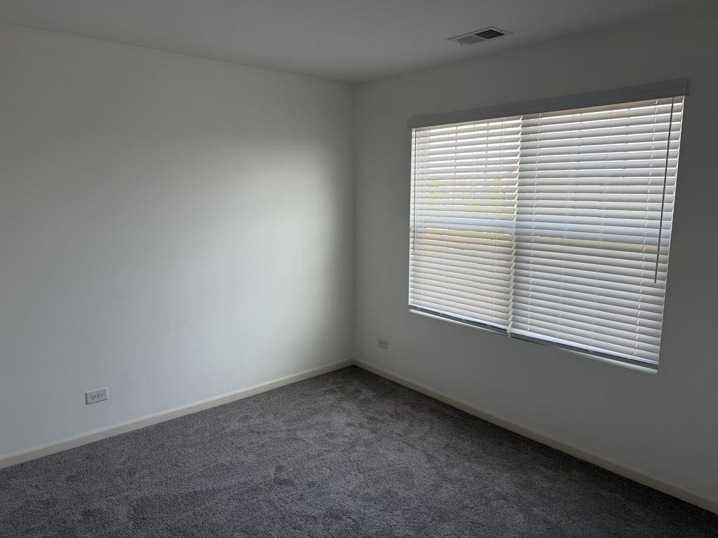 345 Hemlock Lane - Photo 10