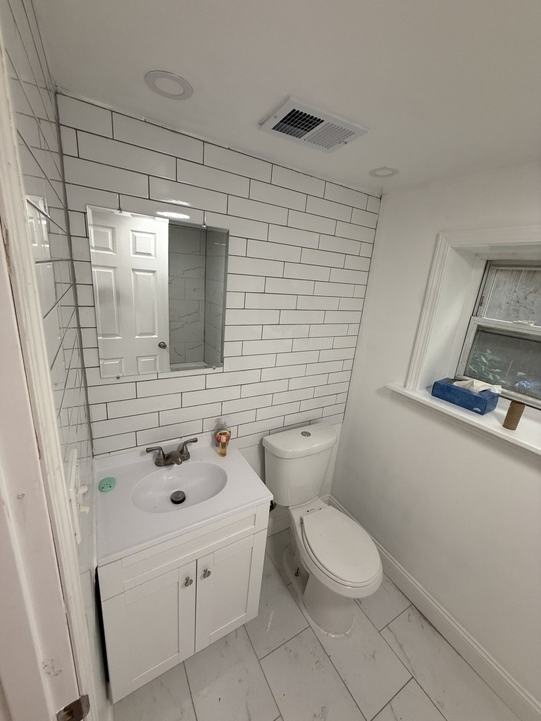 6429 N Claremont Avenue - Photo 3