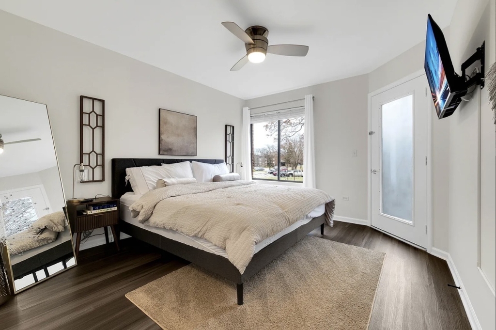 379 Sandhurst Circle - Photo 11