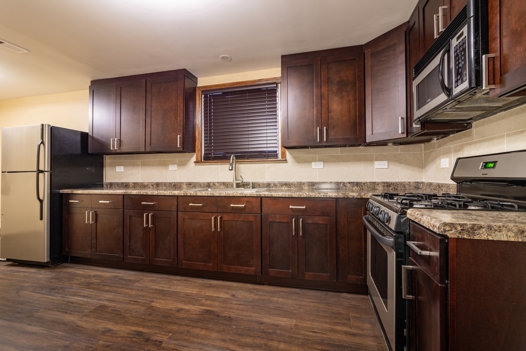 2938 N Dawson Avenue - Photo 11