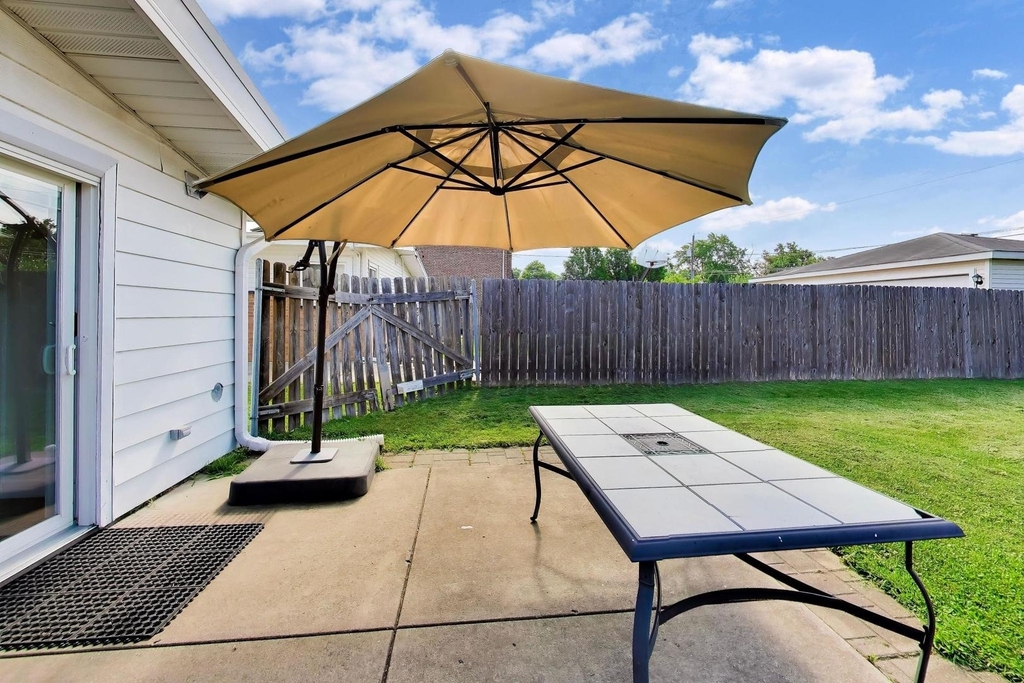 4641 Locust Avenue - Photo 22
