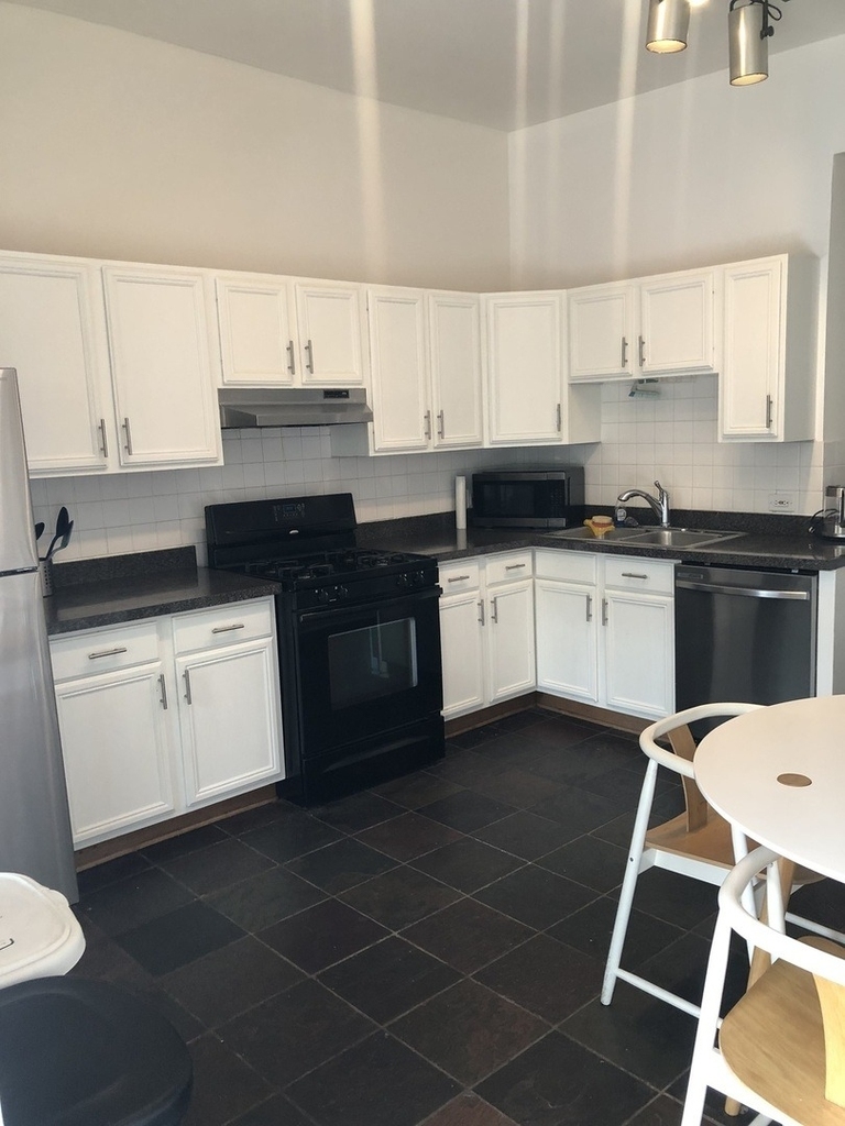 2643 N Mildred Avenue - Photo 8