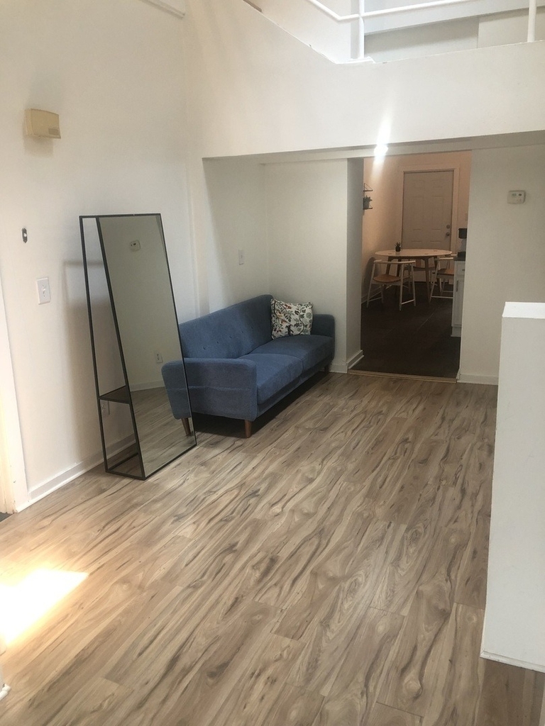 2643 N Mildred Avenue - Photo 6