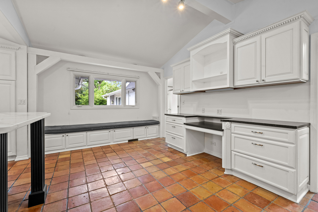 1161 Winwood Drive - Photo 6