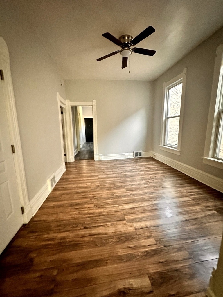 1302 E 72nd Street - Photo 4