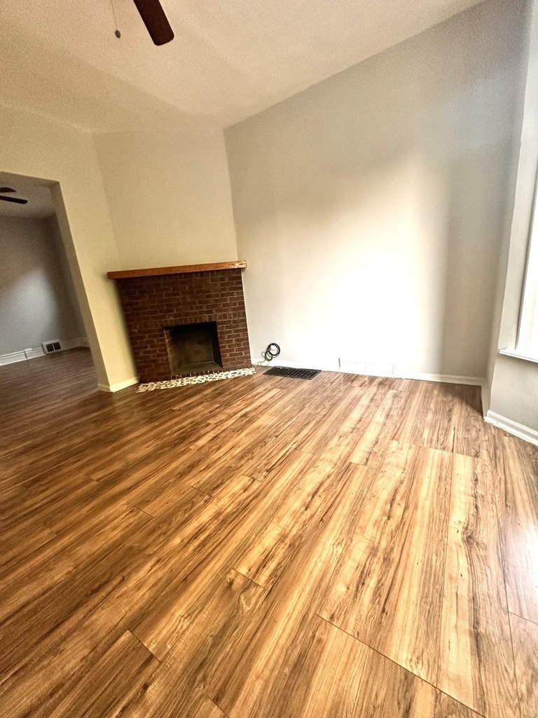 1302 E 72nd Street - Photo 3