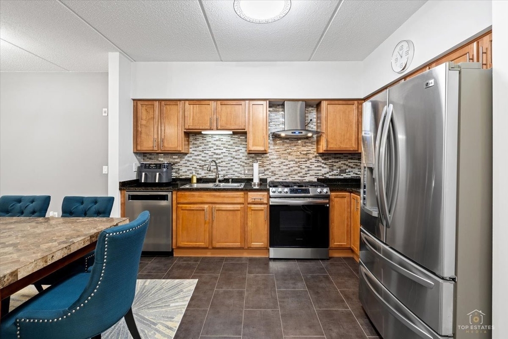 3501 Wellington Court - Photo 2