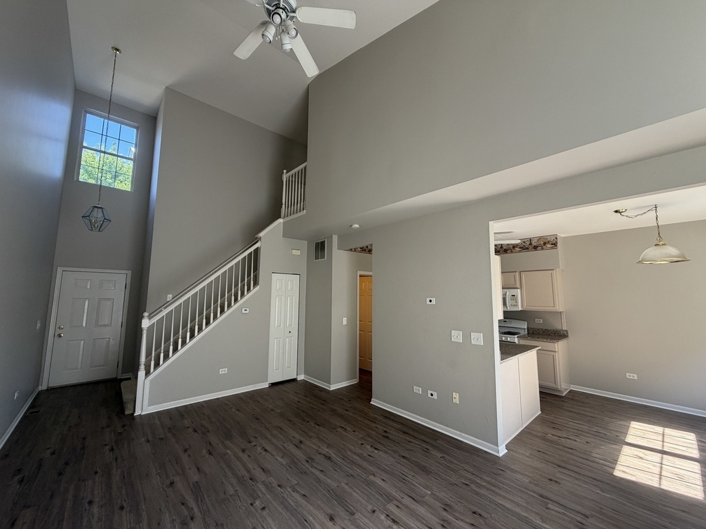 2503 Oak Tree Lane - Photo 5