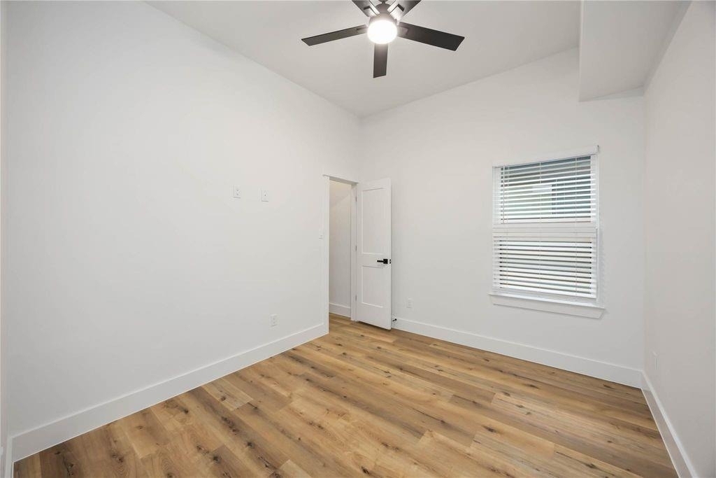 8009 Cora Street - Photo 27