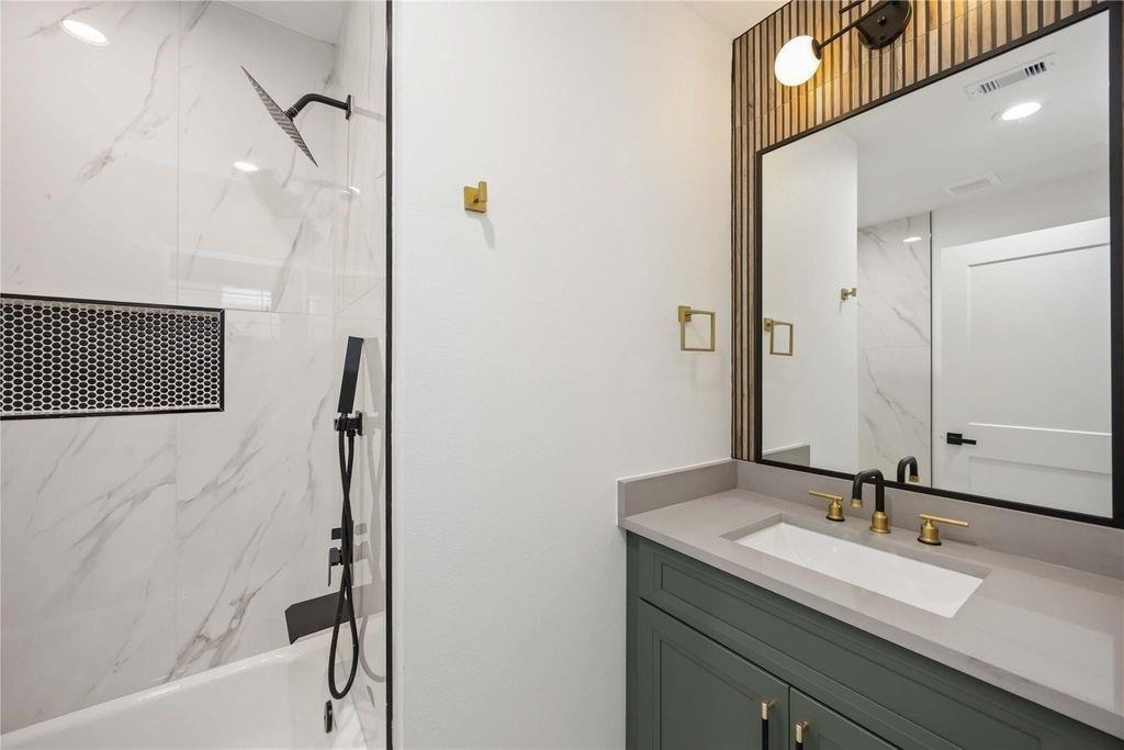 8009 Cora Street - Photo 6