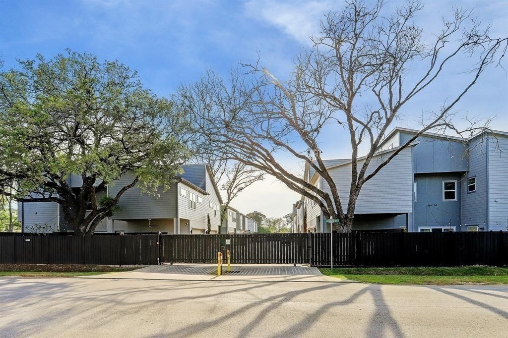 1906 Jack Oak Avenue - Photo 24