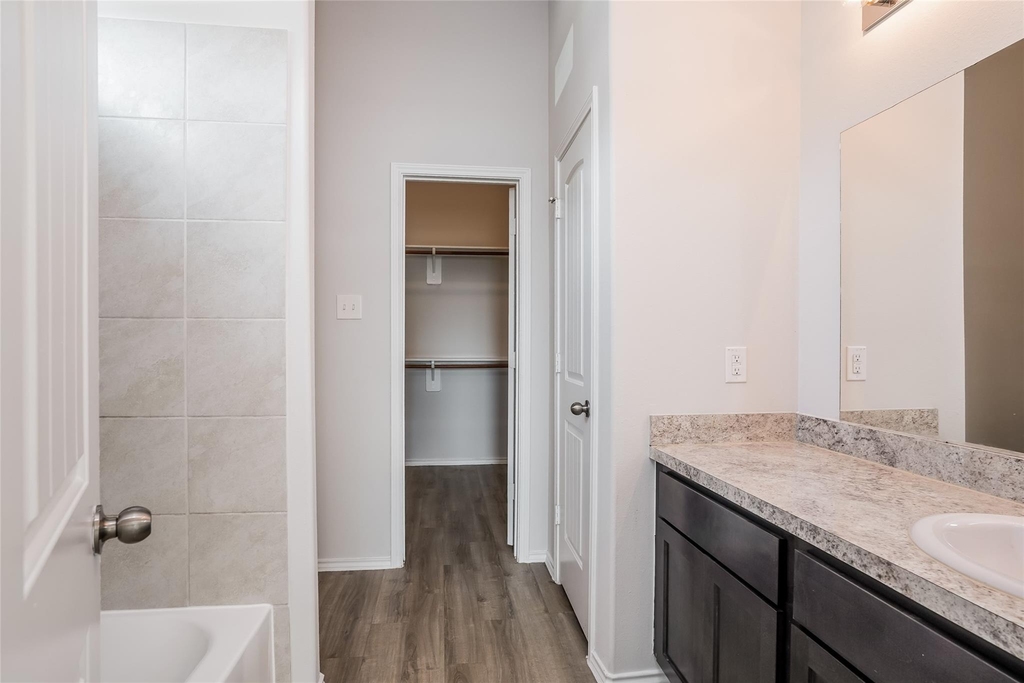 4915 Sweet Chestnut Lane - Photo 11