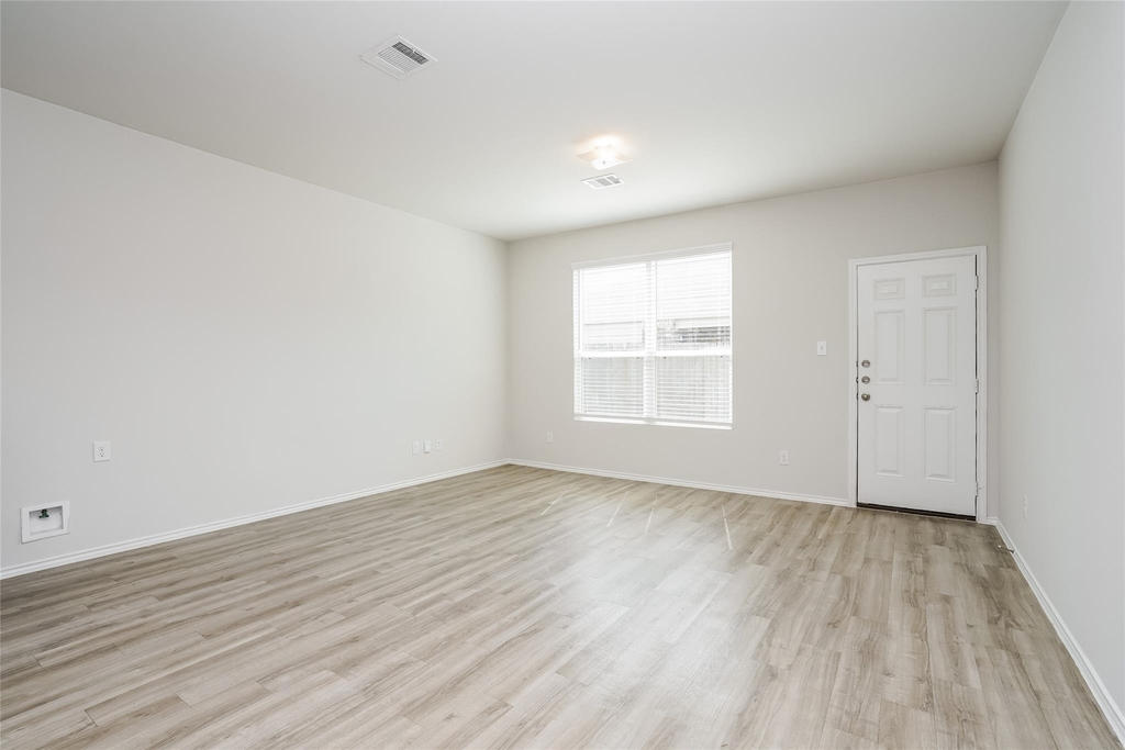 4915 Sweet Chestnut Lane - Photo 5