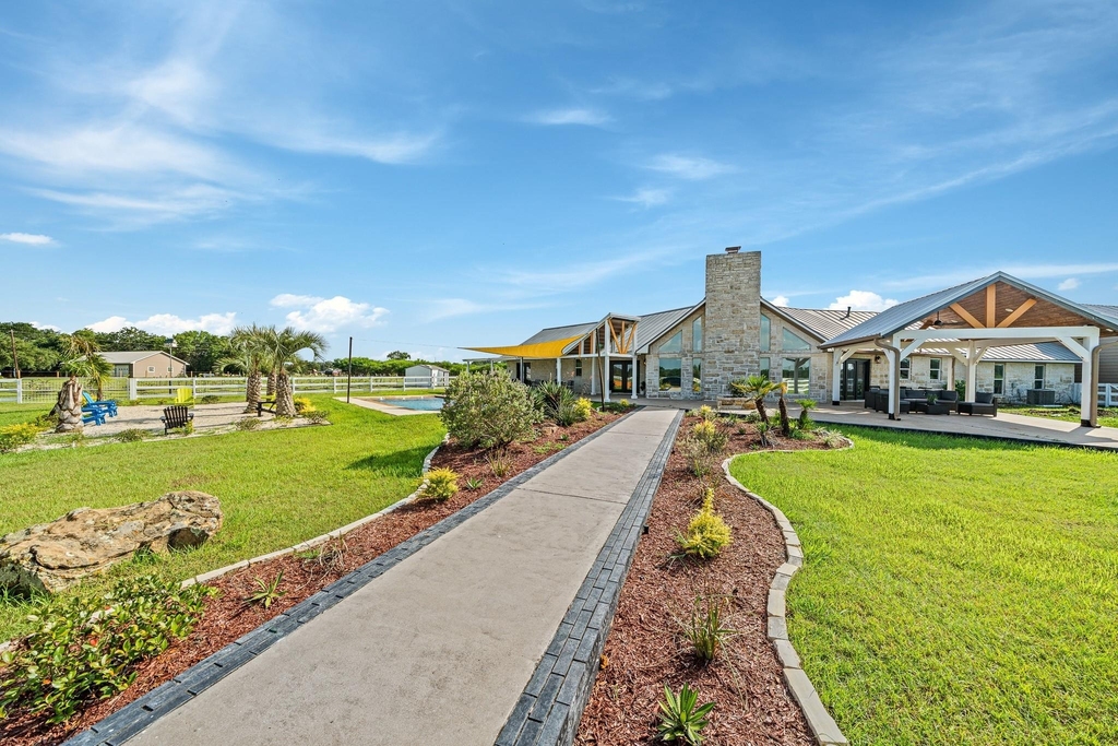2644 Linda Ln - Photo 1