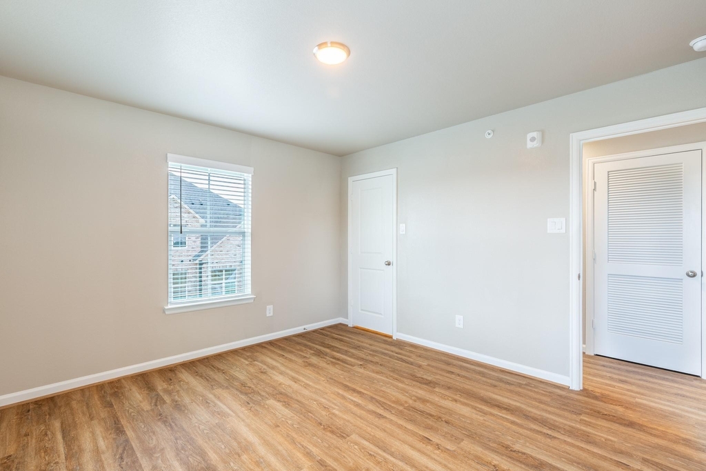 219 Park Place Circle - Photo 18