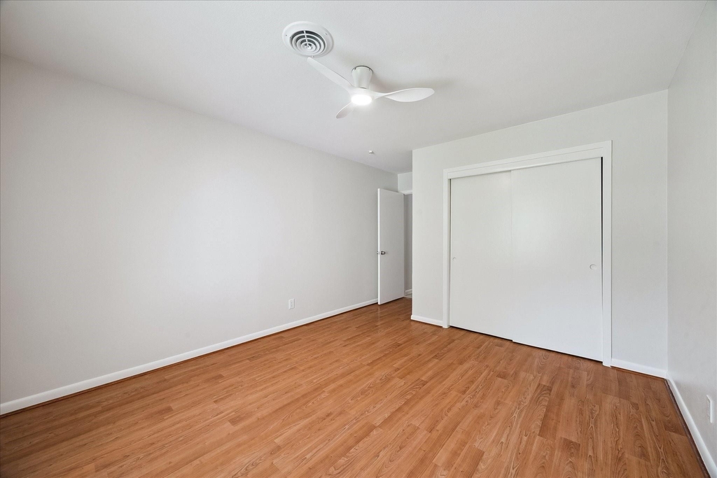 9777 Larston Street - Photo 18
