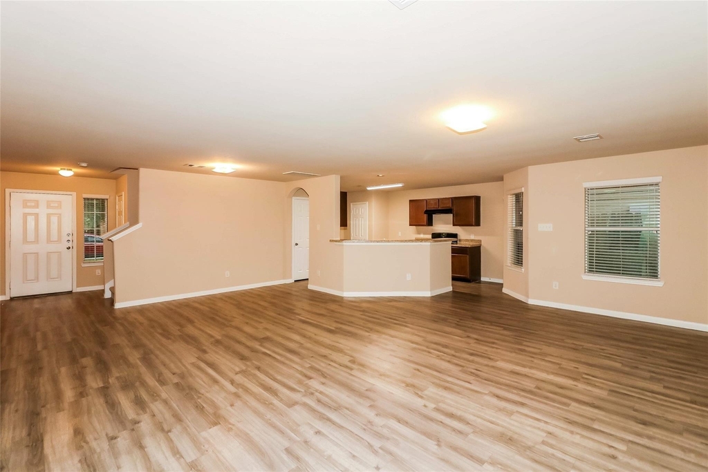18926 Brescia Lane - Photo 4