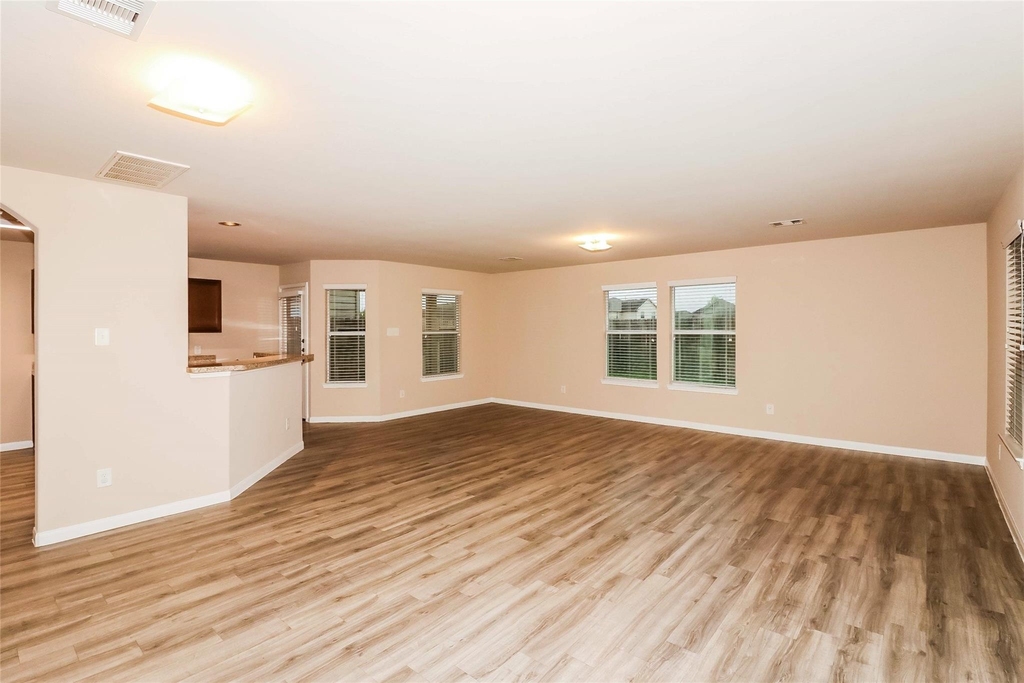 18926 Brescia Lane - Photo 3