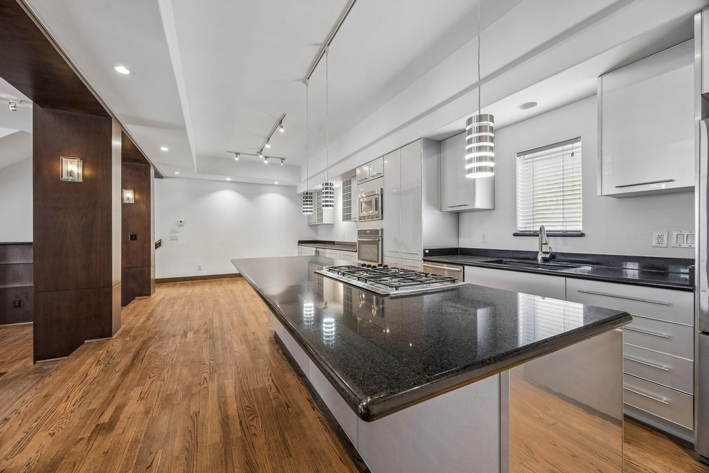 1820 Prospect Street - Photo 6
