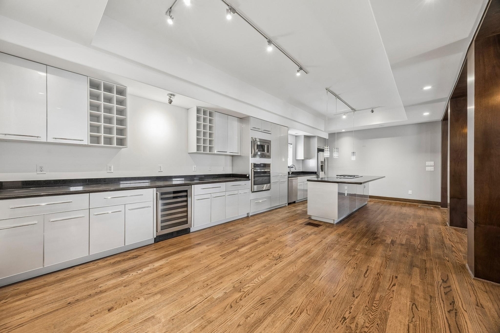 1820 Prospect Street - Photo 3