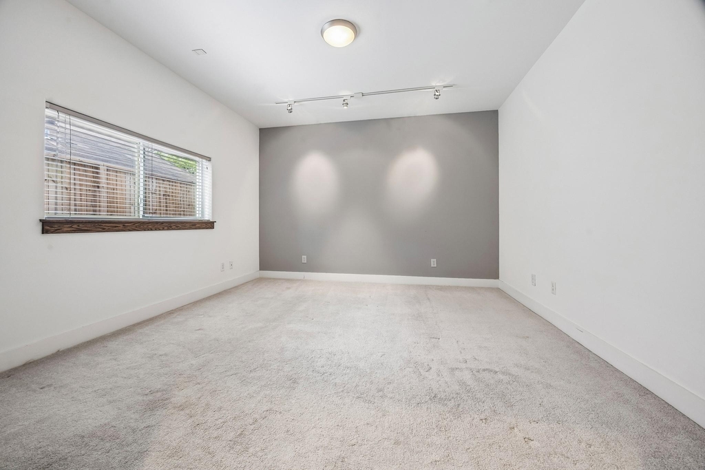 1820 Prospect Street - Photo 14