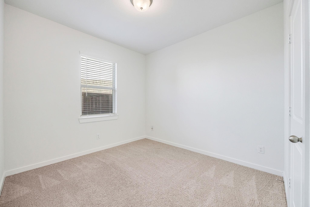 21647 Alberta Forest Circle - Photo 19