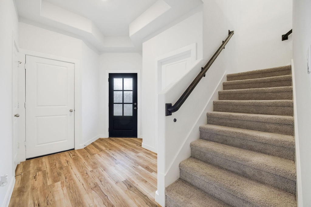 21647 Alberta Forest Circle - Photo 2