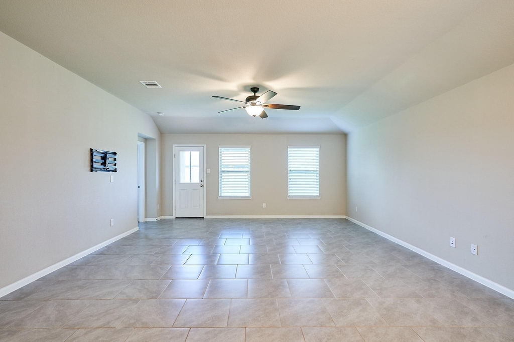29503 Patricias Way - Photo 2