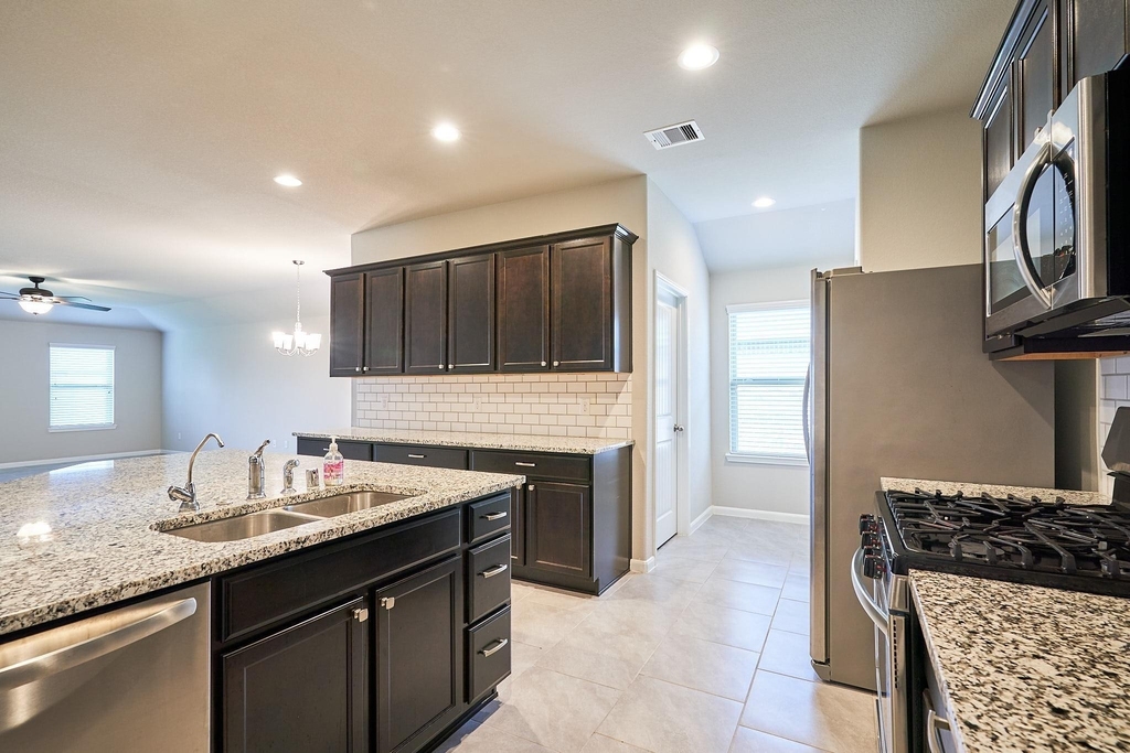 29503 Patricias Way - Photo 9