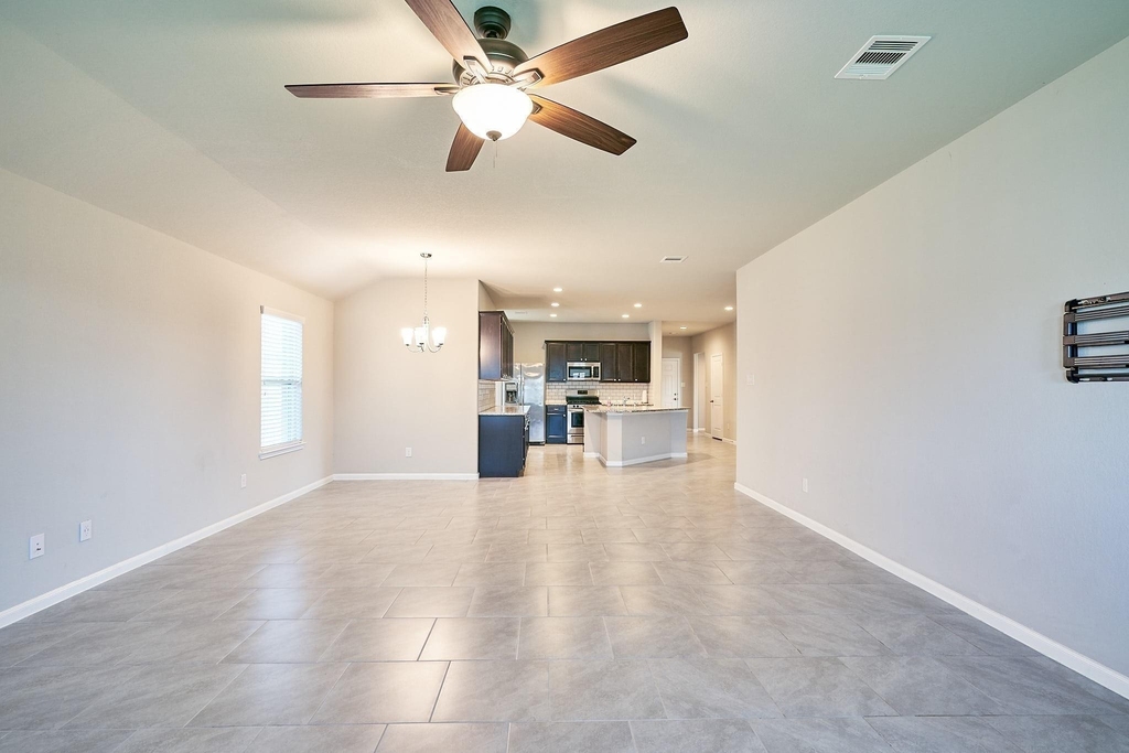 29503 Patricias Way - Photo 4