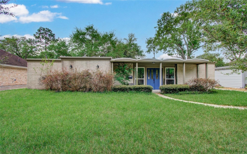 5507 Braesvalley Drive - Photo 0
