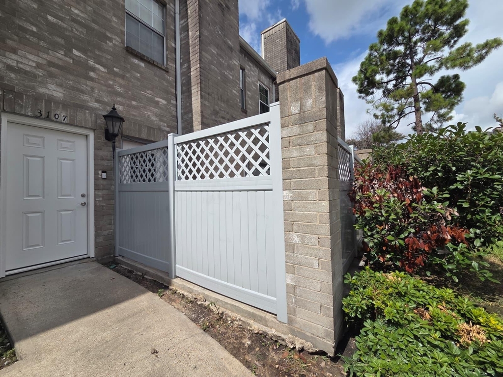 6000 Reims Road - Photo 1