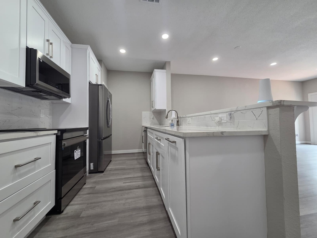 6000 Reims Road - Photo 7